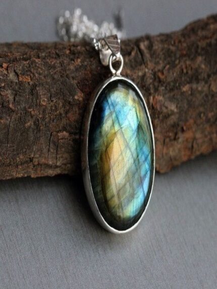 Labradorite Pendant